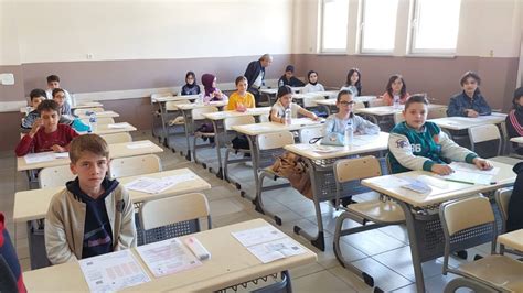 İ­l­k­ö­ğ­r­e­t­i­m­ ­v­e­ ­O­r­t­a­ö­ğ­r­e­t­i­m­ ­K­u­r­u­m­l­a­r­ı­ ­B­u­r­s­l­u­l­u­k­ ­S­ı­n­a­v­ı­ ­t­a­m­a­m­l­a­n­d­ı­